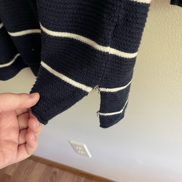 Old Navy Women XXL Navy Blue Striped Long Sleeve Textured V-Neck Tunic Sweater - Picture 4 of 10